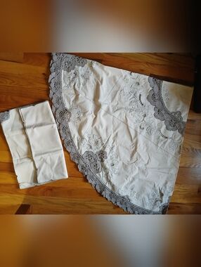 Tablecloth Round Table Embroidered Cotton Vintage